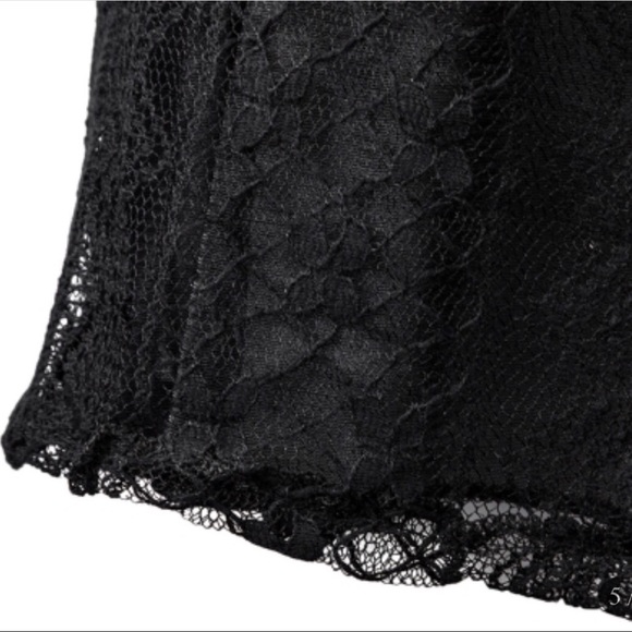 ❤️LAST ONE❤️ Boho Black Lace Pom Pom Mini … - Picture 4 of 5
